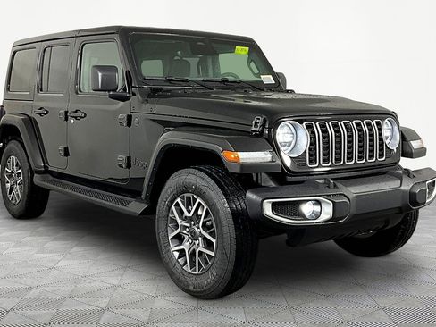 New 2026 Jeep Wrangler Unlimited Sahara AWD/4WD image 3