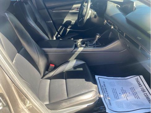 Used 2019 MAZDA MAZDA3 AWD Hatchback image 10