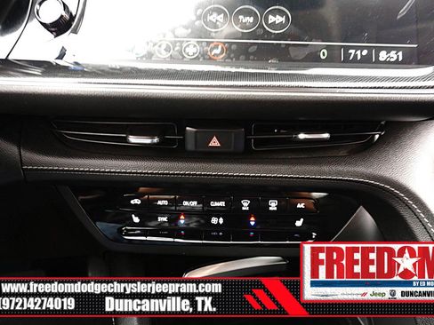 Used 2023 Buick Envision Essence AWD/4WD image 22