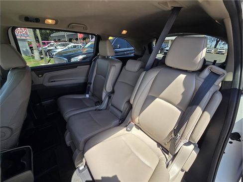 Used 2024 Honda Odyssey EX-L image 11