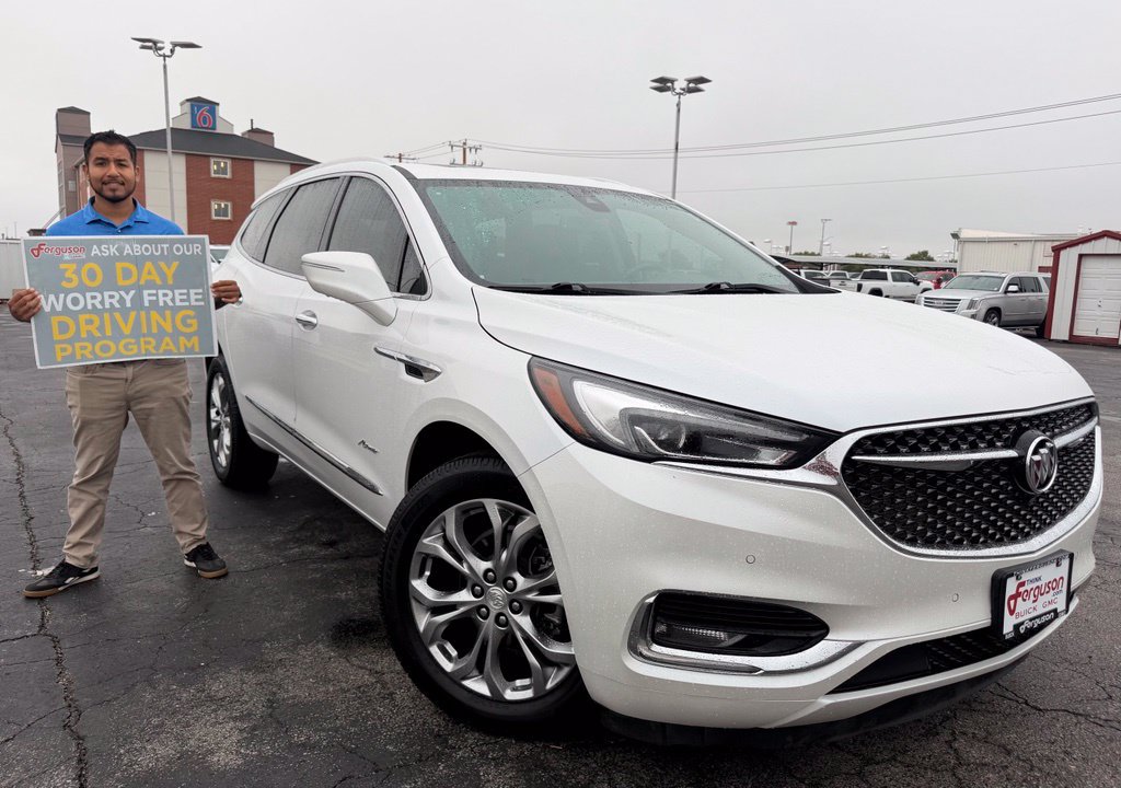 Used 2021 Buick Enclave Avenir w/ Avenir Technology Package FWD image 1