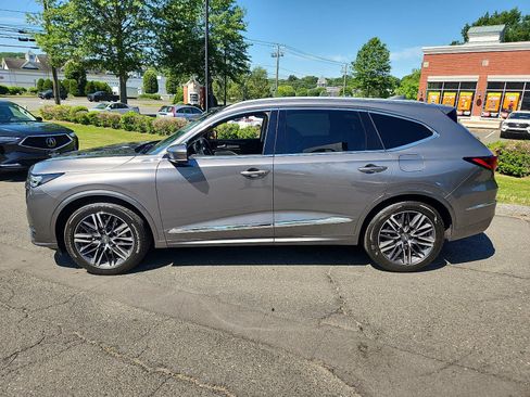 Certified 2025 Acura MDX SH-AWD w/ Advance Package image 8