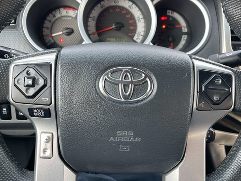 Used 2014 Toyota Tacoma 4x4 Double Cab image 27