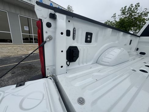 New 2026 Ford F350 Lariat AWD/4WD image 9