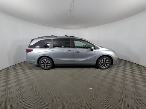 New 2026 Honda Odyssey EX-L image 2