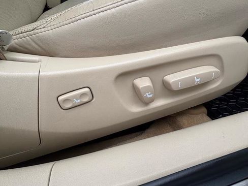 Used 2011 Lexus ES 350 FWD image 26