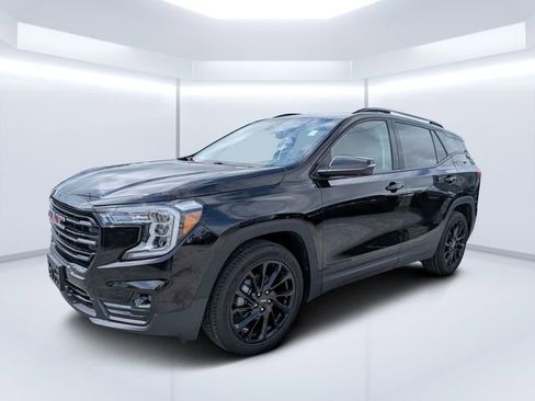 Used 2023 GMC Terrain SLT w/ Tech Package AWD/4WD image 7