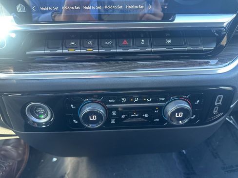 Used 2022 Chevrolet Silverado 1500 RST image 23