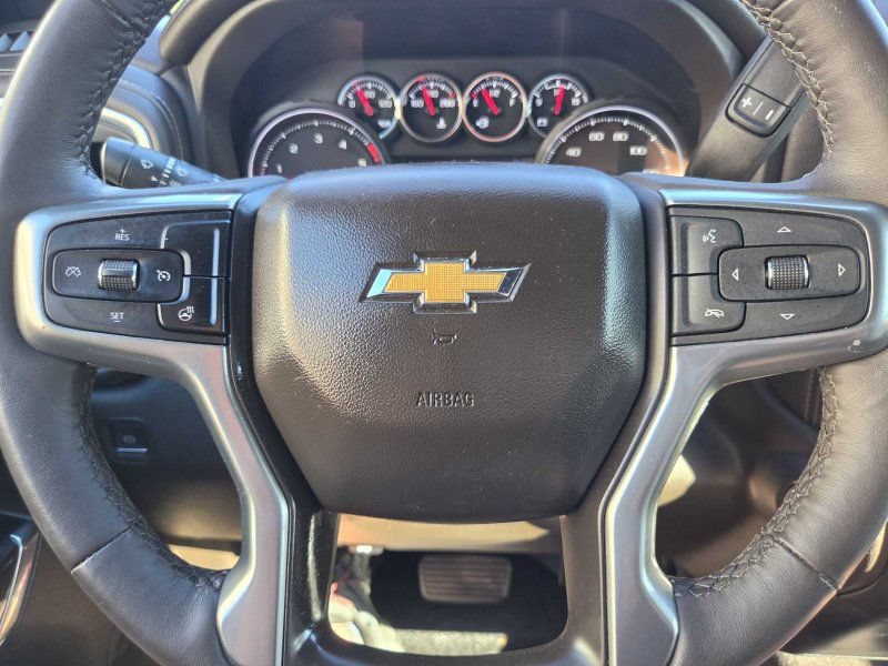 Used 2022 Chevrolet Silverado 3500 LTZ w/ Gooseneck/5TH Wheel Package RWD image 18