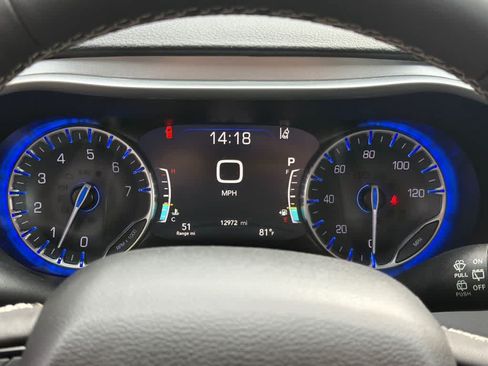 Used 2024 Chrysler Pacifica Touring-L w/ S Appearance Package AWD/4WD image 25