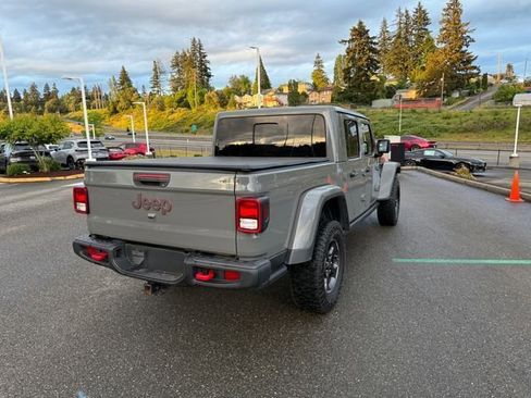 Used 2022 Jeep Gladiator Rubicon w/ Trailer Tow Package AWD/4WD image 3
