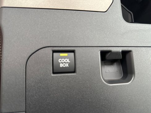 Used 2025 Toyota Land Cruiser w/ Premium Package image 15