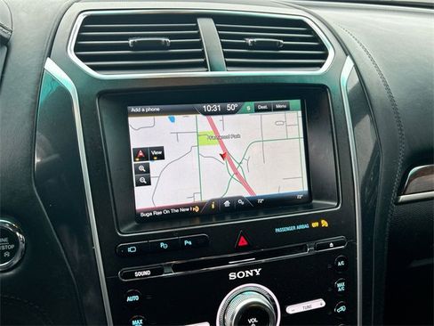 Used 2016 Ford Explorer Platinum image 14
