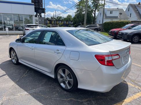 Used 2012 Toyota Camry SE image 7