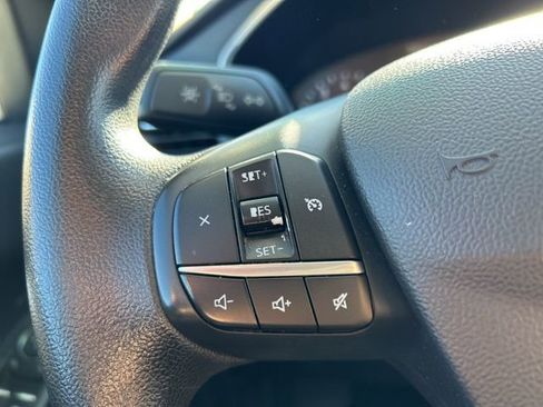 Used 2020 Ford Escape SE image 18