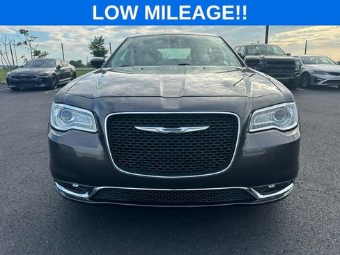 Used 2015 Chrysler 300 Limited w/ Driver Convenience Group AWD/4WD image 10