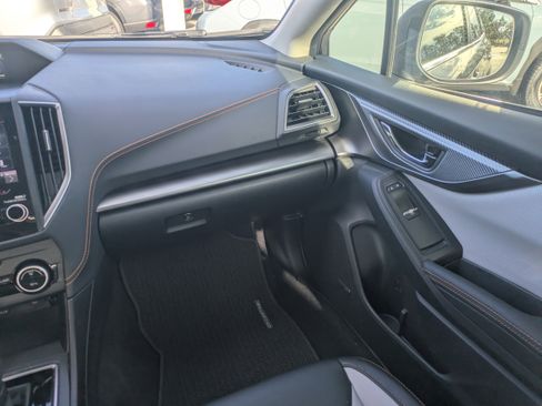 Certified 2022 Subaru Crosstrek 2.5i Limited w/ Moonroof Package 2 image 17