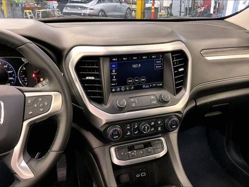 Used 2023 GMC Acadia SLT w/ Elevation Edition FWD image 5