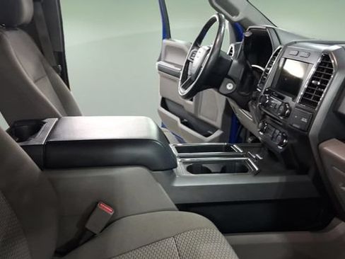 Used 2017 Ford F150 XLT w/ Equipment Group 302A Luxury AWD/4WD image 13