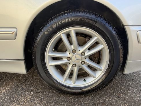 Used 2002 Mercedes-Benz E 320 Wagon image 8