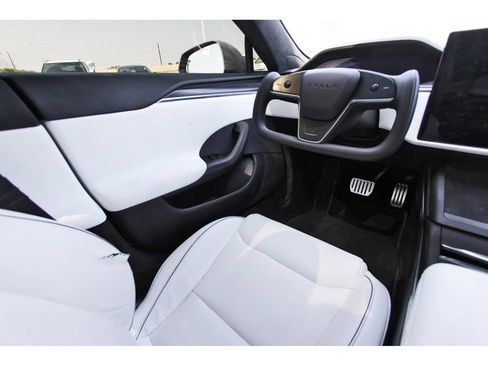 Used 2021 Tesla Model S Plaid AWD/4WD image 9