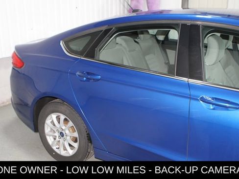 Used 2017 Ford Fusion S FWD image 4