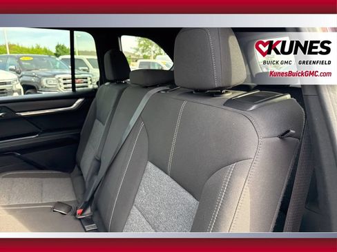 Used 2025 GMC Acadia Elevation AWD/4WD image 33