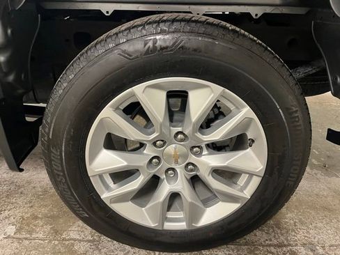 Used 2024 Chevrolet Silverado 1500 Custom RWD image 10