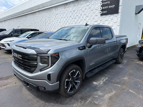 Used 2023 GMC Sierra 1500 Elevation AWD/4WD image 5