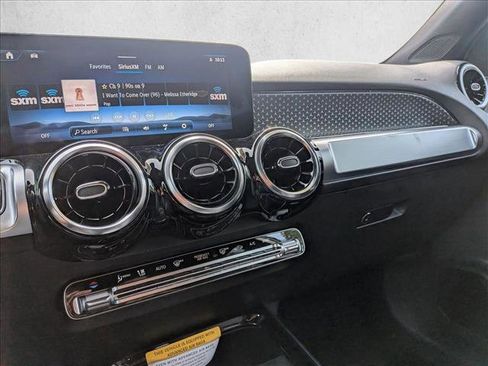 New 2026 Mercedes-Benz GLB 250 image 13