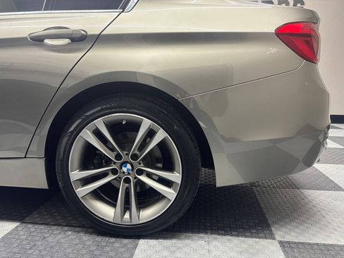 Used 2018 BMW 330i xDrive Sedan AWD/4WD image 11
