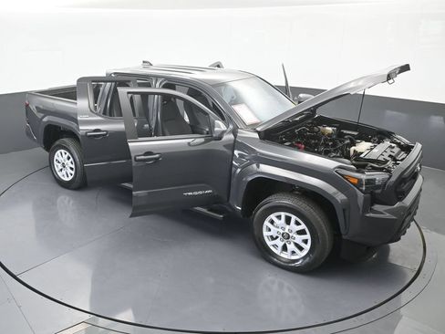Used 2024 Toyota Tacoma SR5 RWD image 72