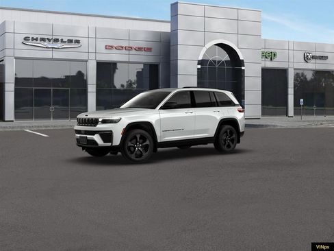 New 2026 Jeep Grand Cherokee Limited AWD/4WD image 2