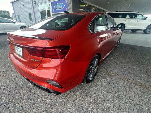 Used 2023 Kia Forte GT-Line w/ GT-Line Premium Package FWD image 9