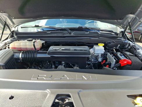 Used 2023 RAM 1500 Big Horn AWD/4WD image 28