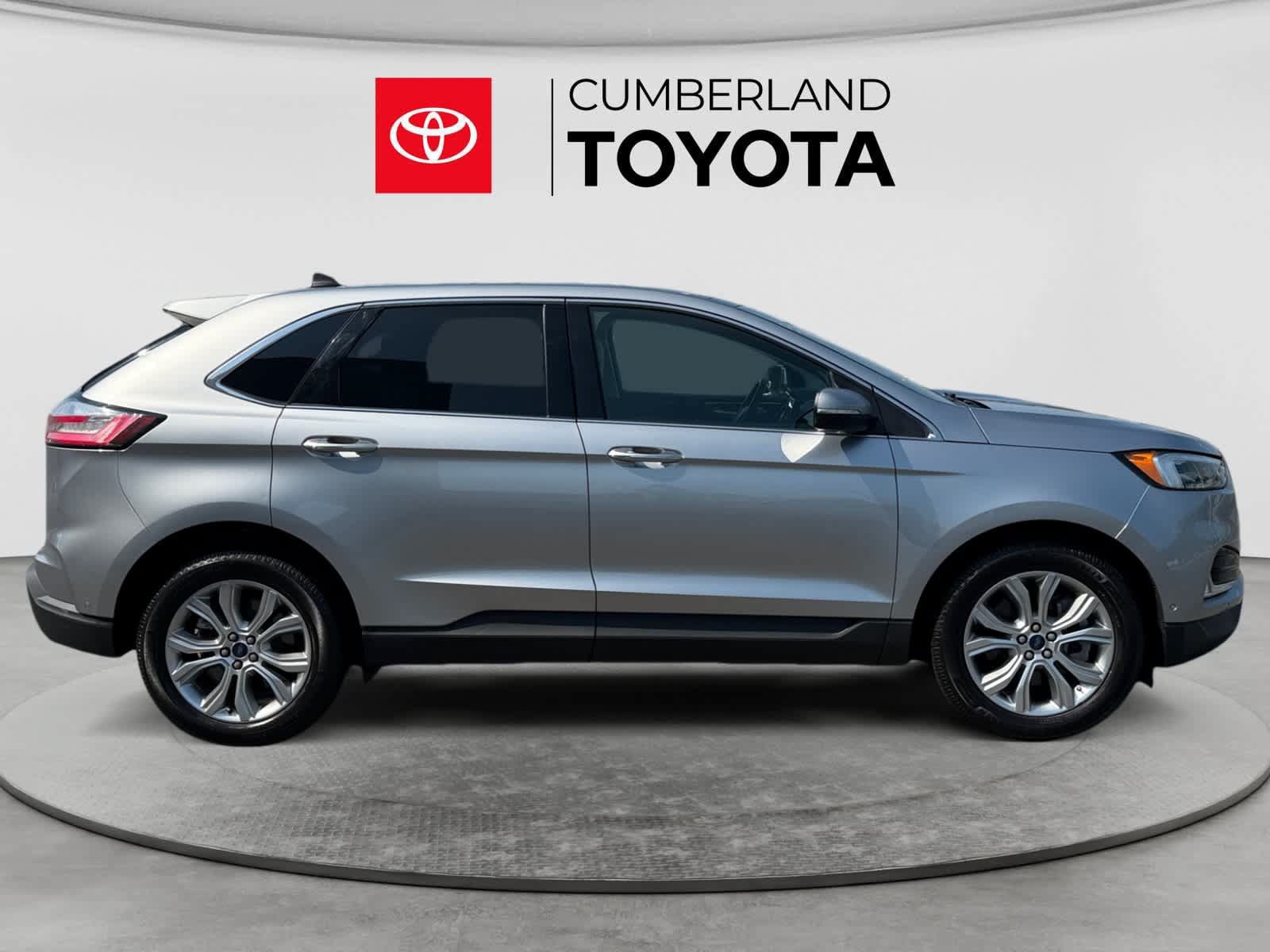 Used 2021 Ford Edge Titanium w/ Equipment Group 301A AWD/4WD image 6