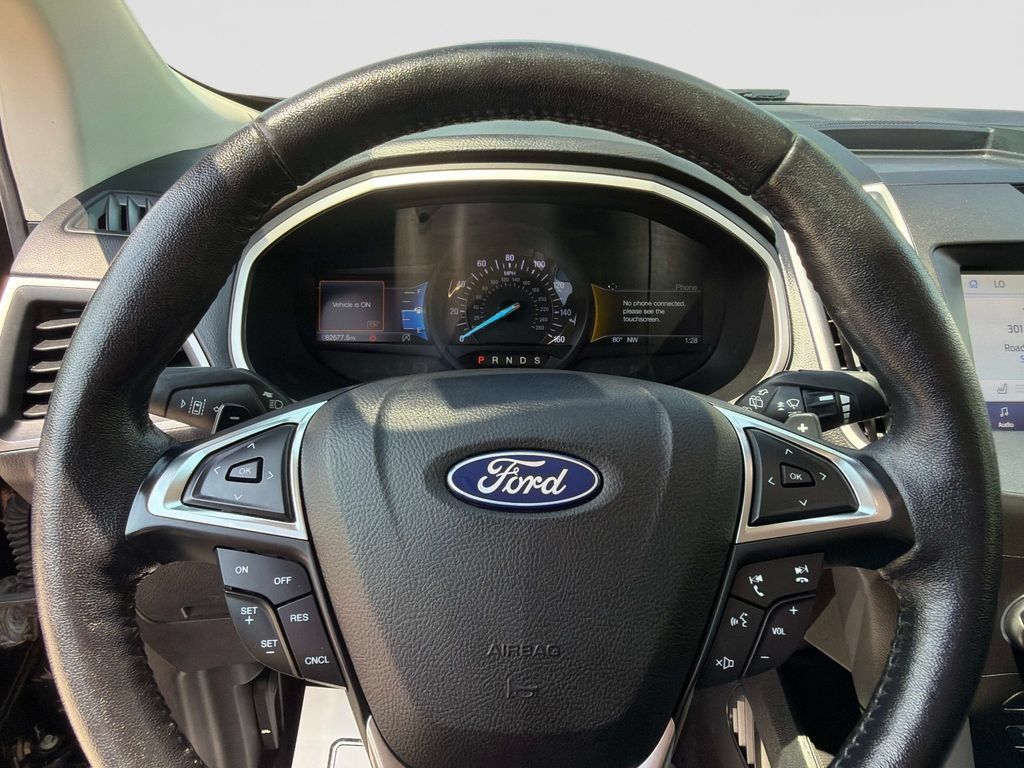 Used 2020 Ford Edge SEL w/ Cold Weather Package AWD/4WD image 27