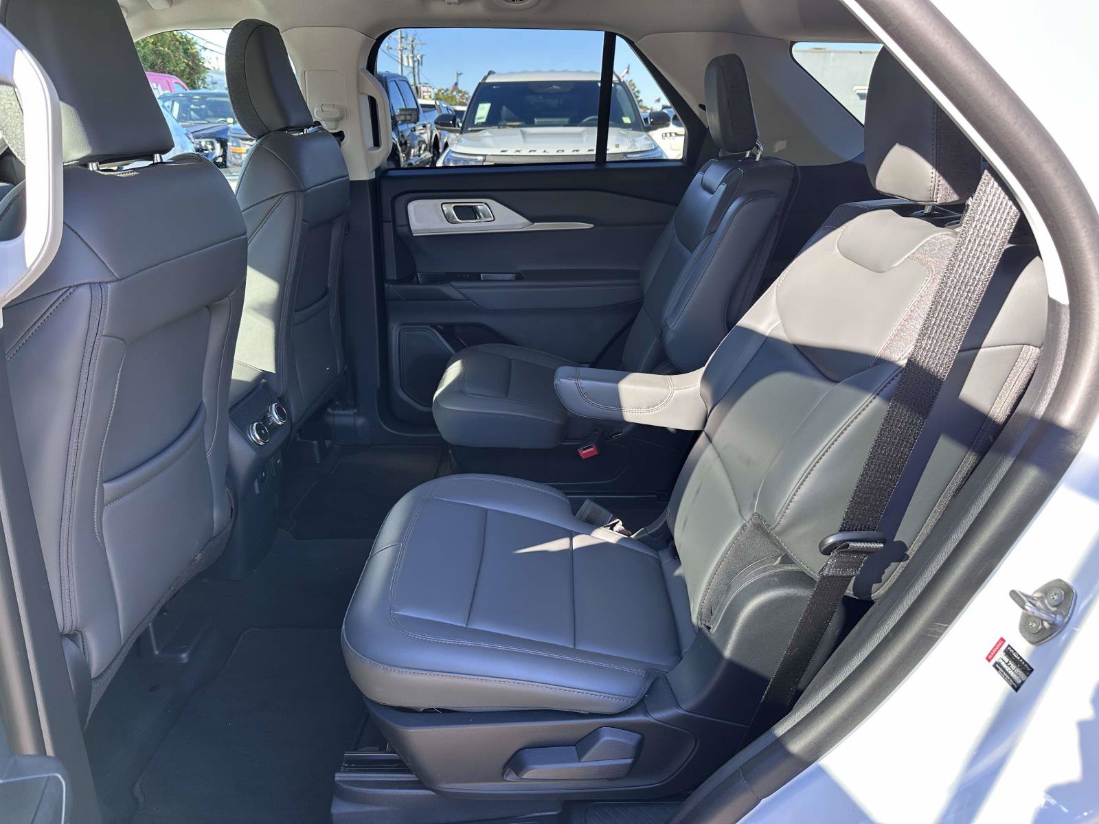 Used 2026 Ford Explorer Active w/ Active Comfort Package AWD/4WD image 13