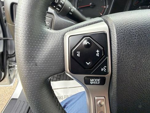Used 2021 Toyota 4Runner SR5 AWD/4WD image 22