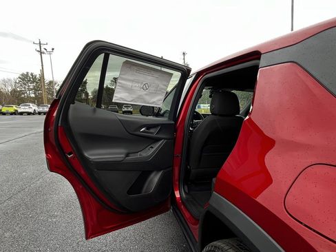 New 2026 Chevrolet Equinox LT image 11