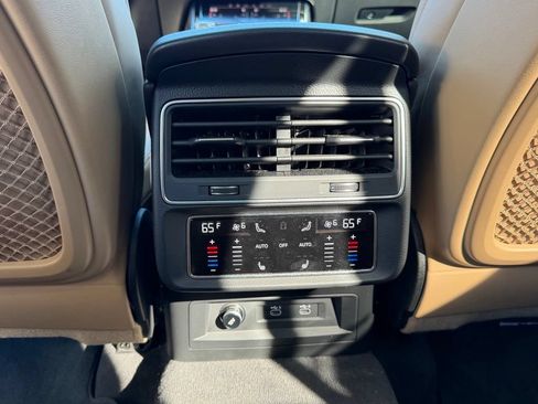 Used 2021 Audi Q8 Prestige AWD/4WD image 30