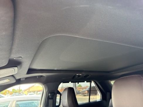 Used 2025 Ford Explorer Platinum w/ Ultimate Package image 12