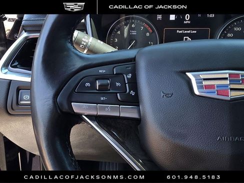 Certified 2022 Cadillac XT6 Premium Luxury w/ Technology Package AWD/4WD image 12