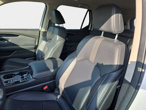 Certified 2025 Honda Pilot EX-L image 10