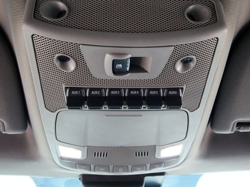 Used 2020 Ford F350 Lariat w/ Lariat Value Package AWD/4WD image 35