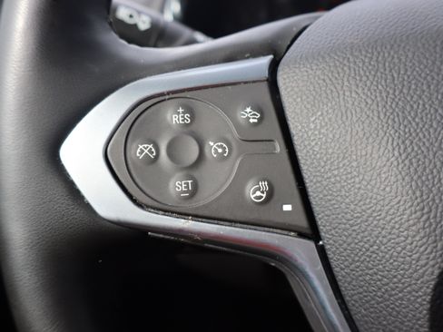 Used 2023 Chevrolet Traverse LT AWD/4WD image 17