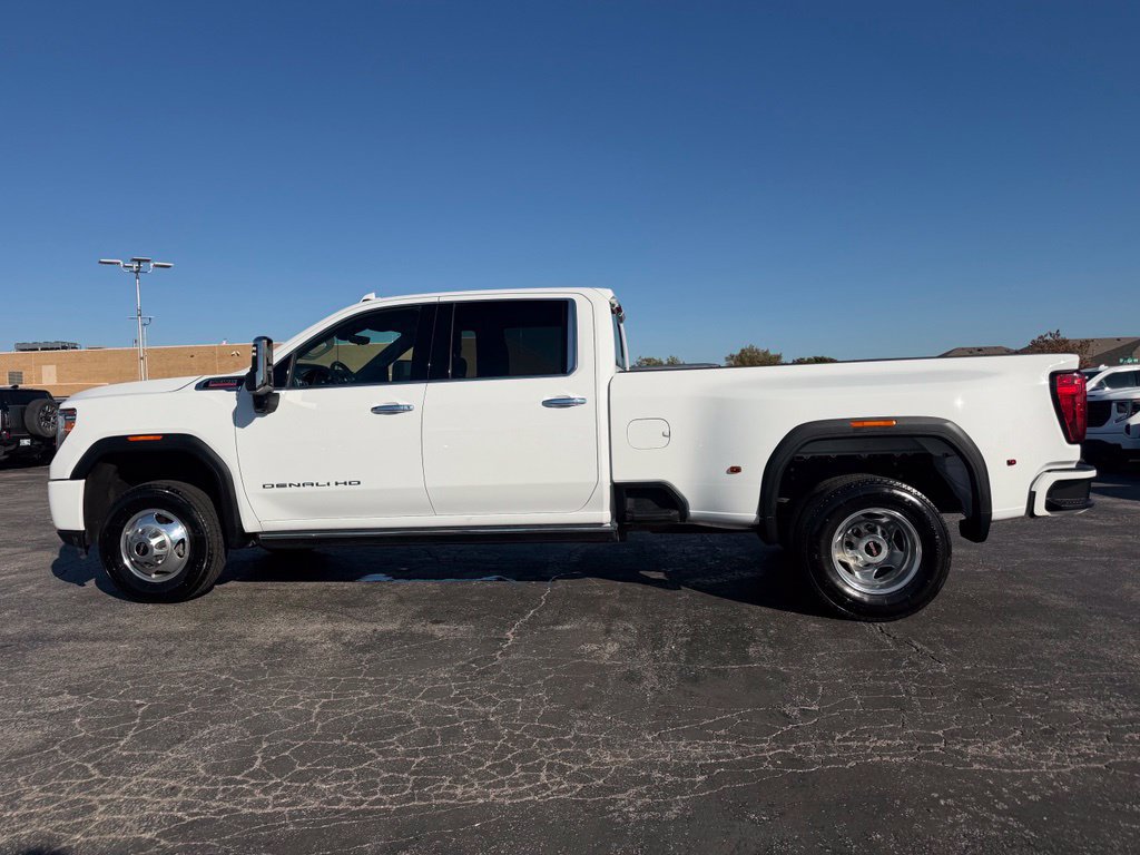 Used 2022 GMC Sierra 3500 Denali w/ Denali Ultimate Package AWD/4WD image 12