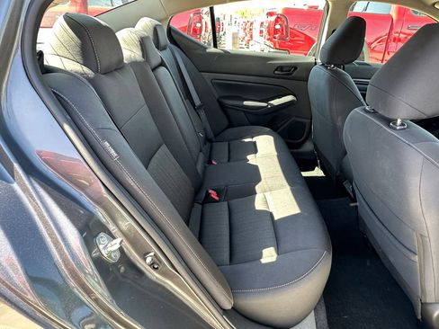 Used 2024 Nissan Altima 2.5 SV FWD image 19