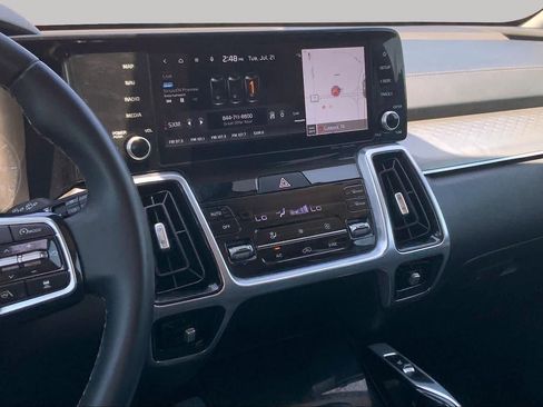 Used 2022 Kia Sorento SX FWD image 7
