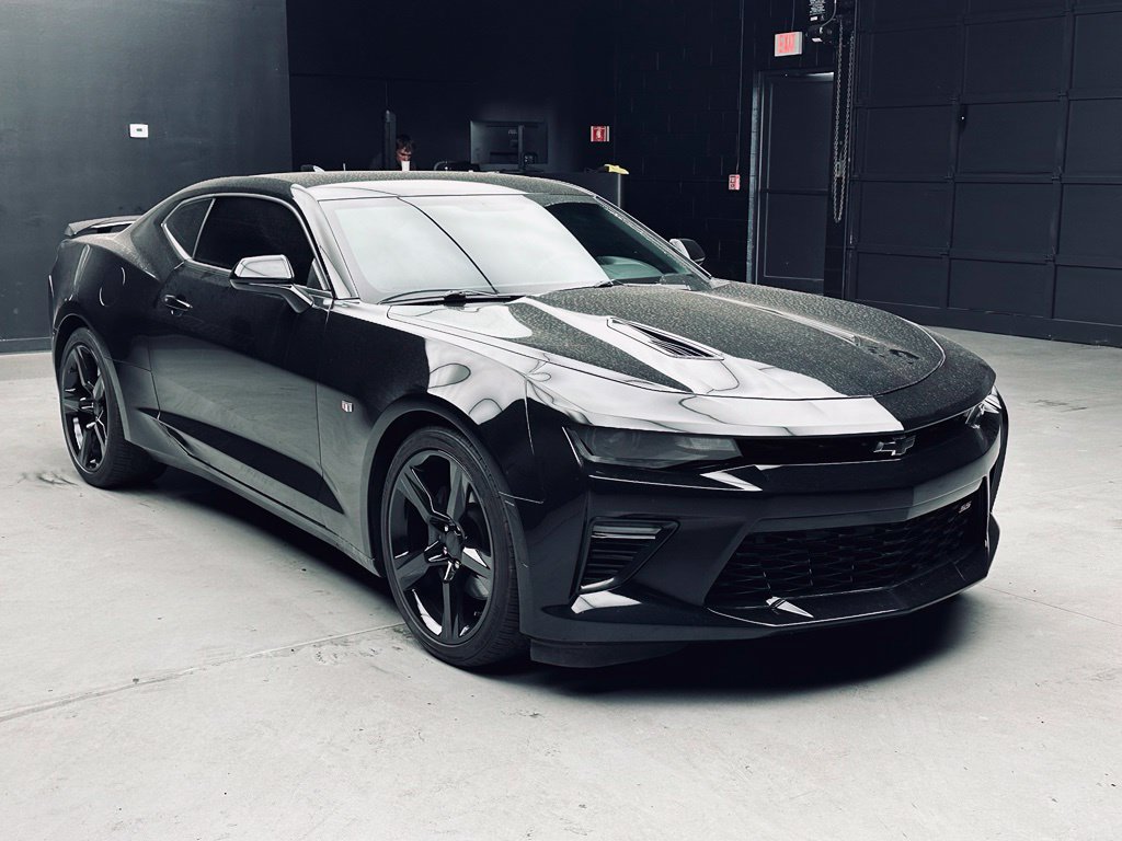 Used 2018 Chevrolet Camaro SS RWD image 9